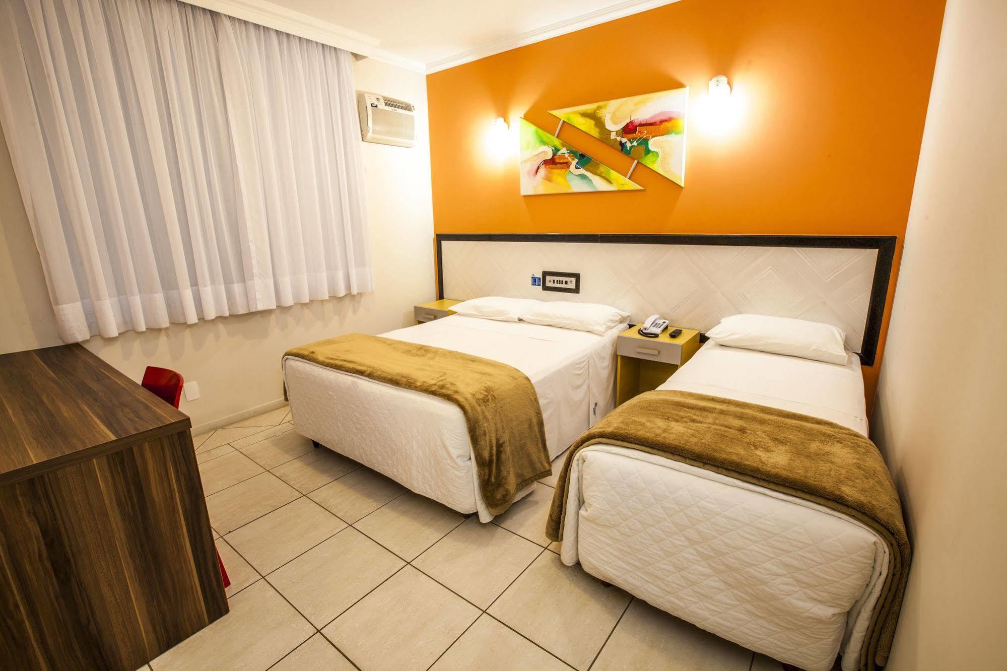 Centromar Hotel Balneário Camboriú Buitenkant foto